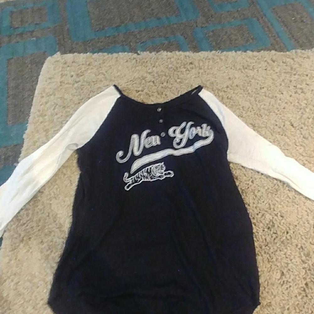 New York tigers tee shirt